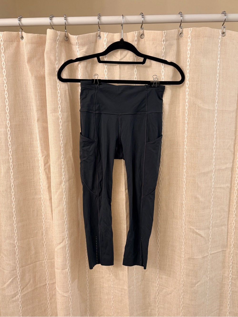 Lululemon Fast Free Cropped Leggings. Size 4. For